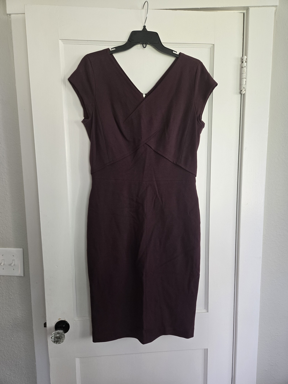 Classiques Entier Plum V-Neck Cap Sleeve Midi Dress